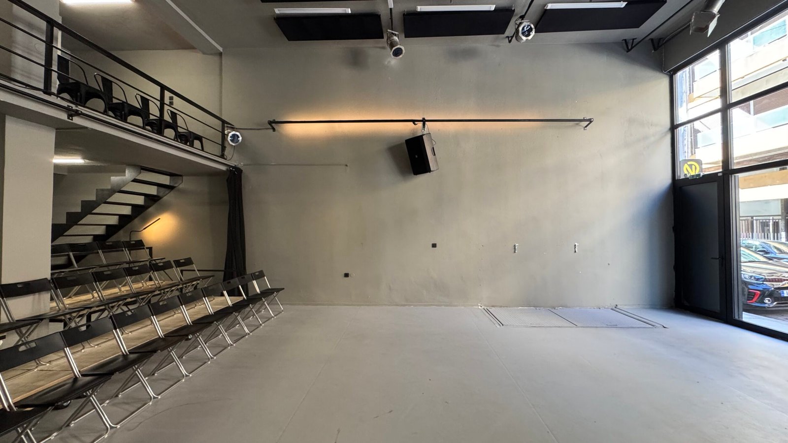 STAGE - Image 19