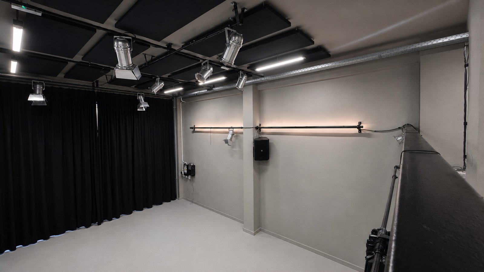 STAGE - Image 15