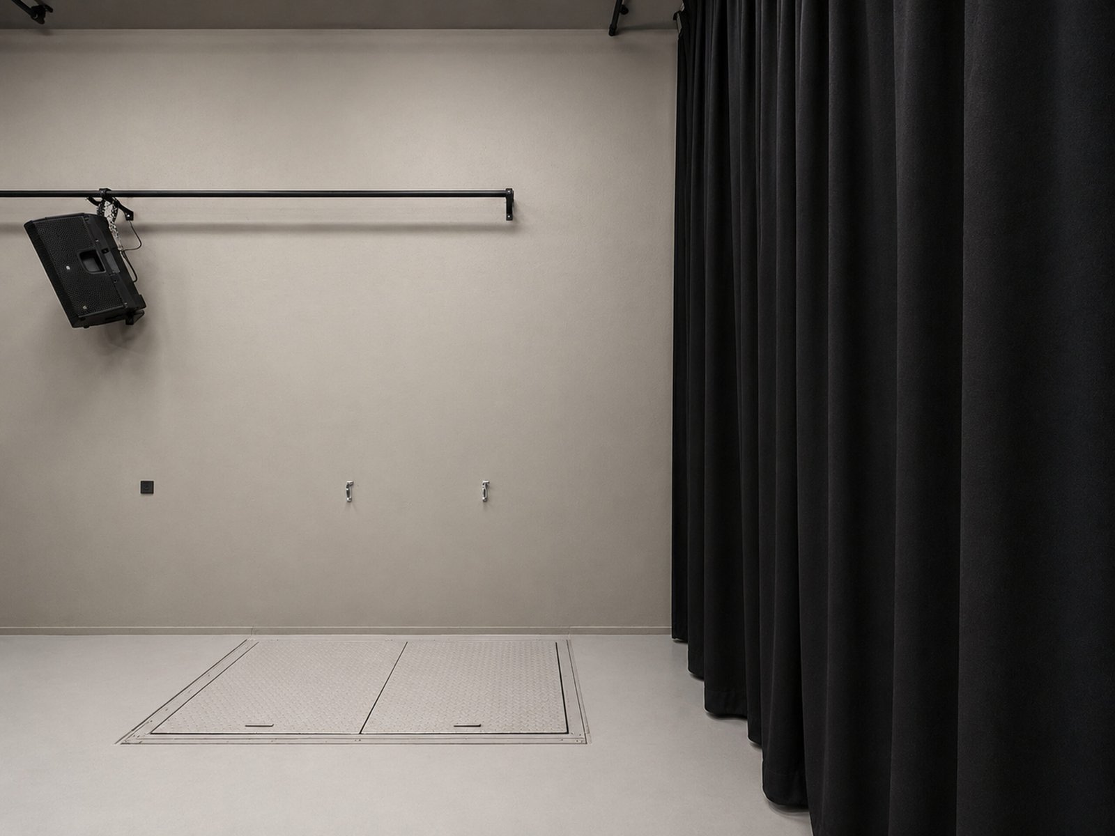 STAGE - Image 14