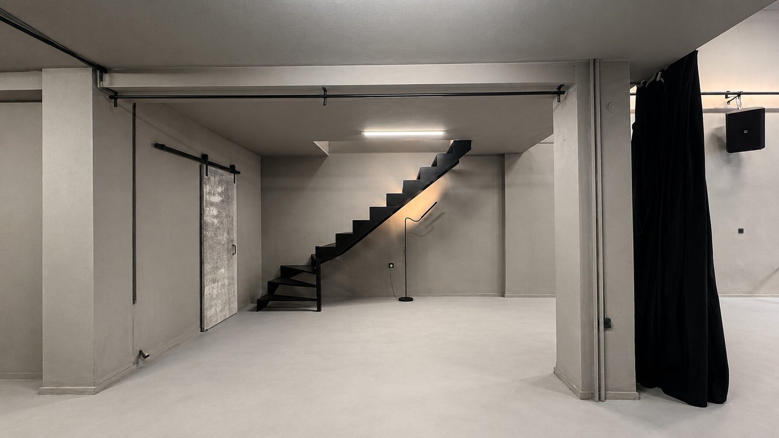 STAGE - Image 4
